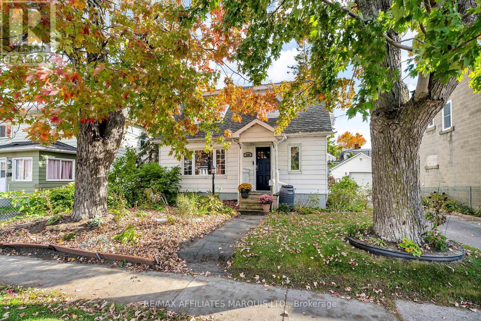 330 Fourth St W, Cornwall, ON K6J 2S4