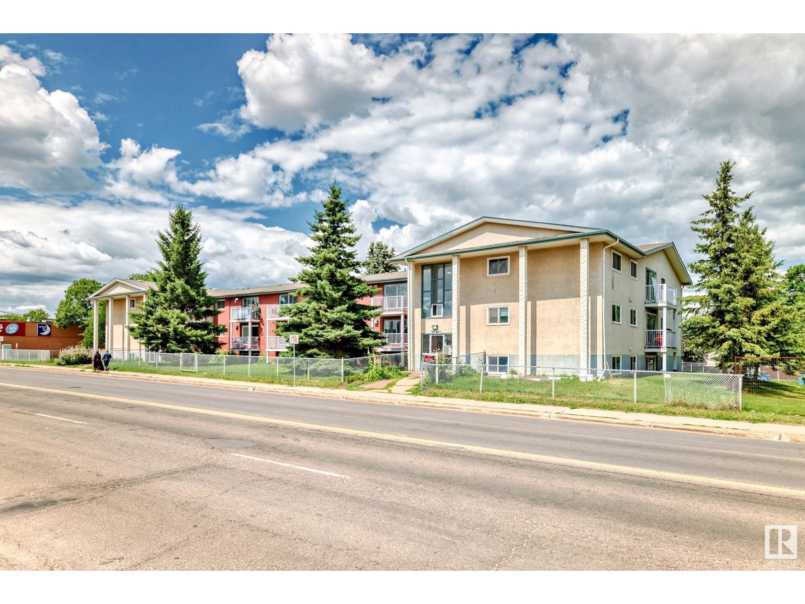 3720 118 Avenue Northwest #307, Edmonton, AB T5W 0Z6