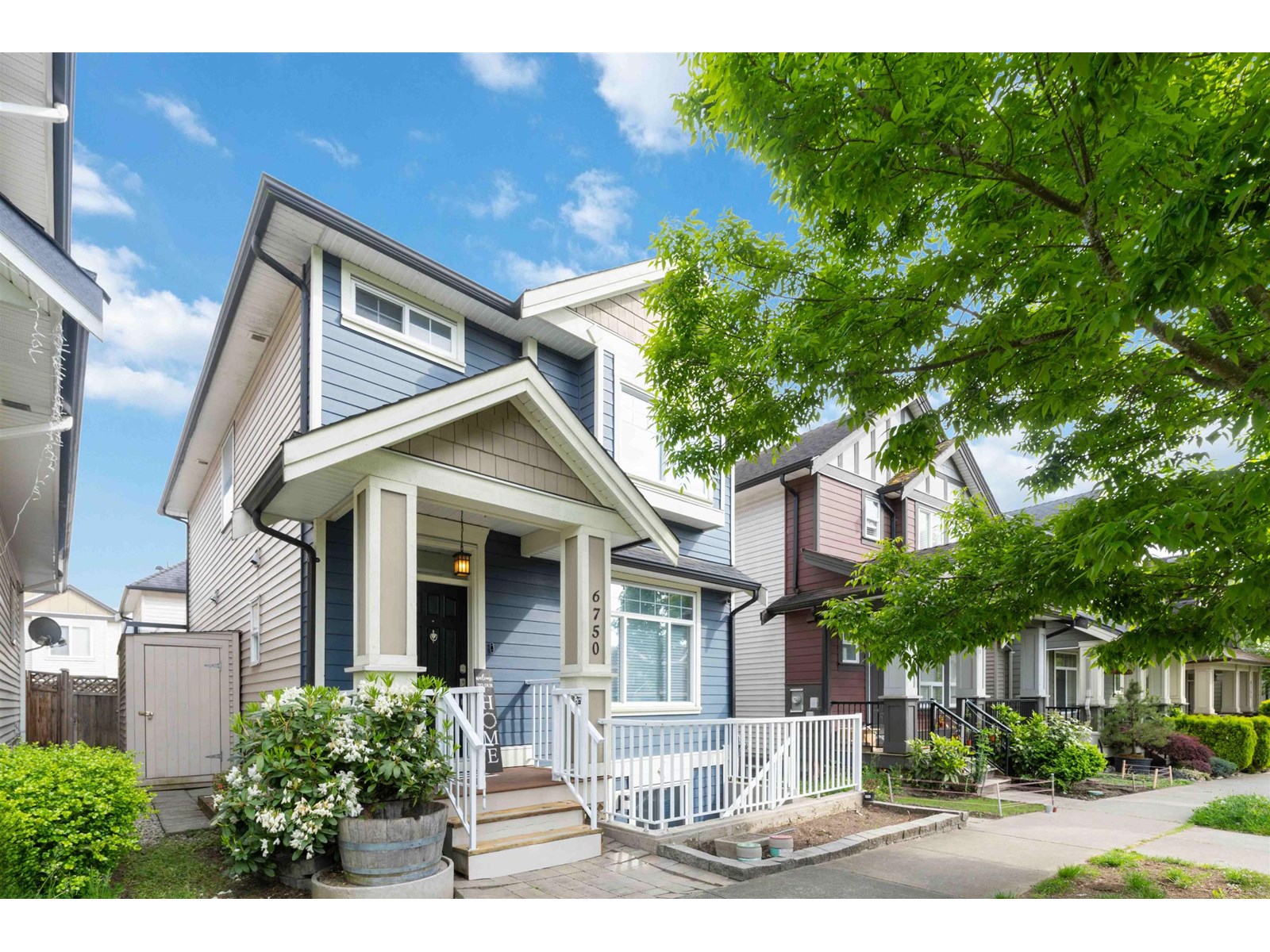 191 Street Unit 6750 #a, Surrey, BC V4N 6A5