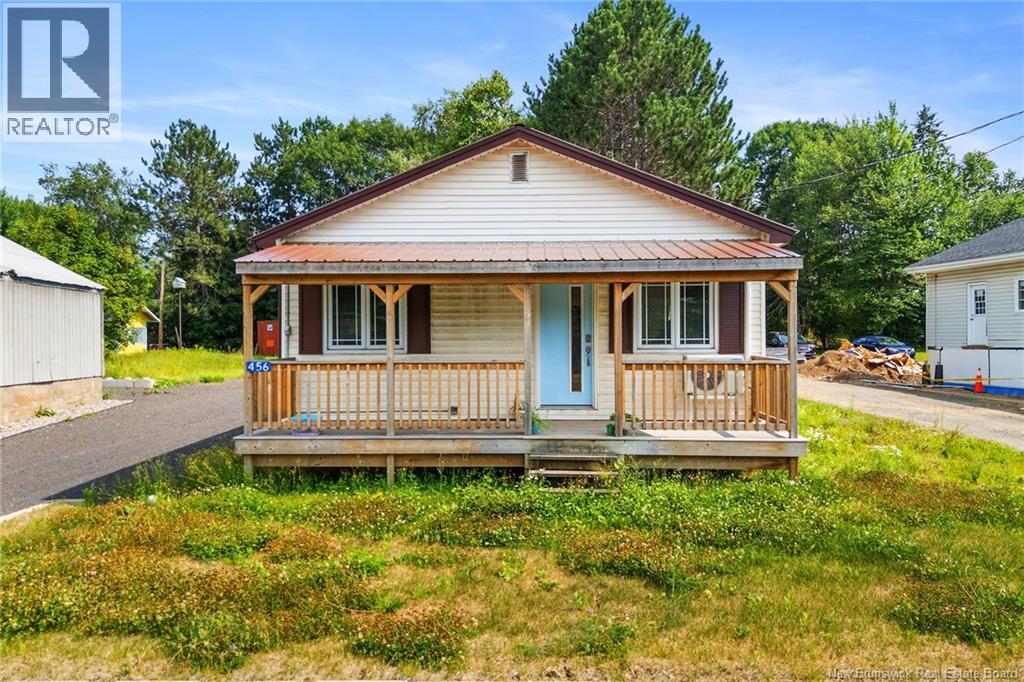 456 Pleasant Dr, Minto, NB E4B 2T3