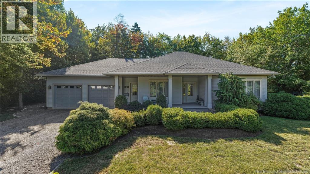 2 Bayley Rd, Rothesay, NB E2H 1B9