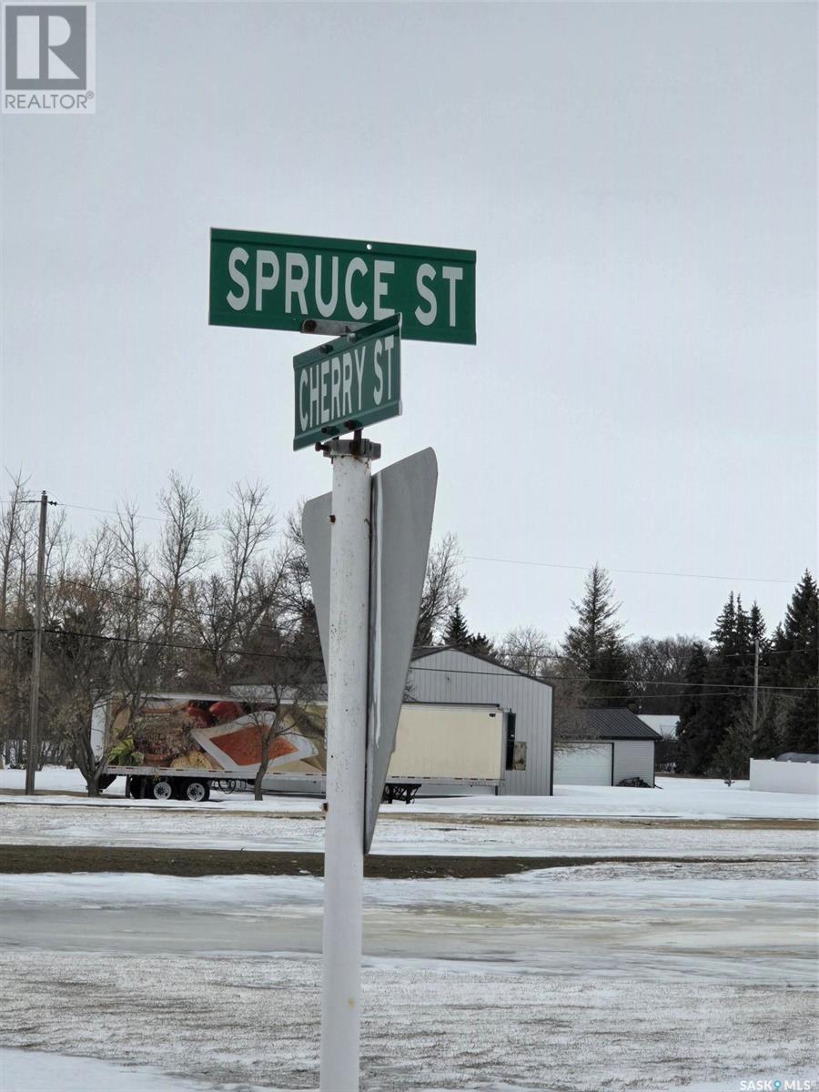 106108 Spruce St, Wolseley, SK S0G 5H0