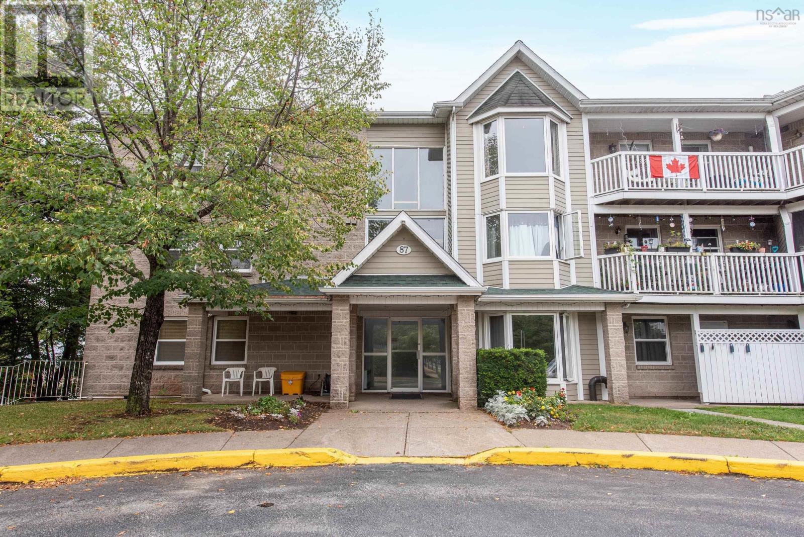 87 Kearney Lake Road Unit 109, Halifax, NS B3M 4H1