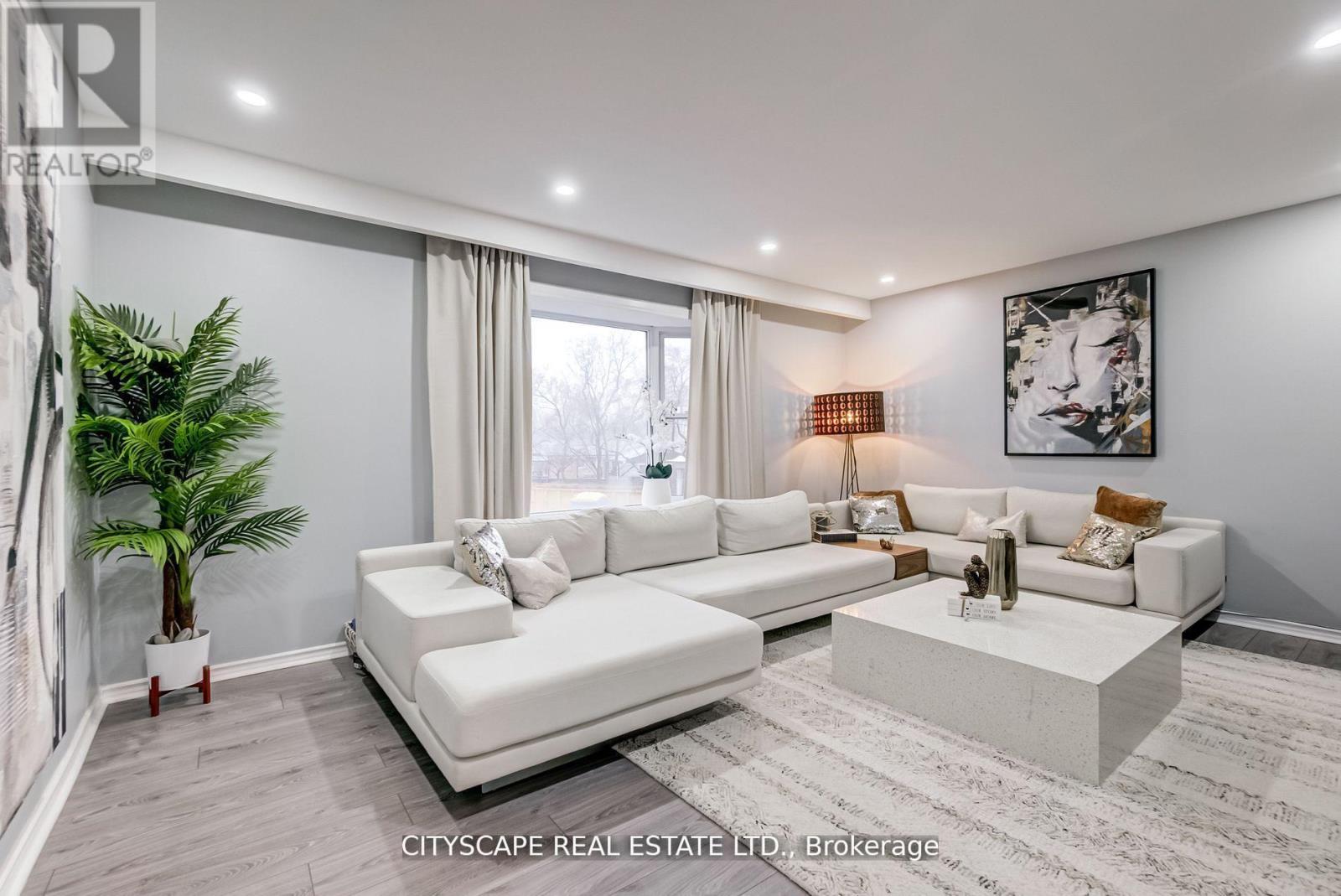 17 30 Heslop Rd, Milton Bm Bronte Meadows, ON L9T 1B3