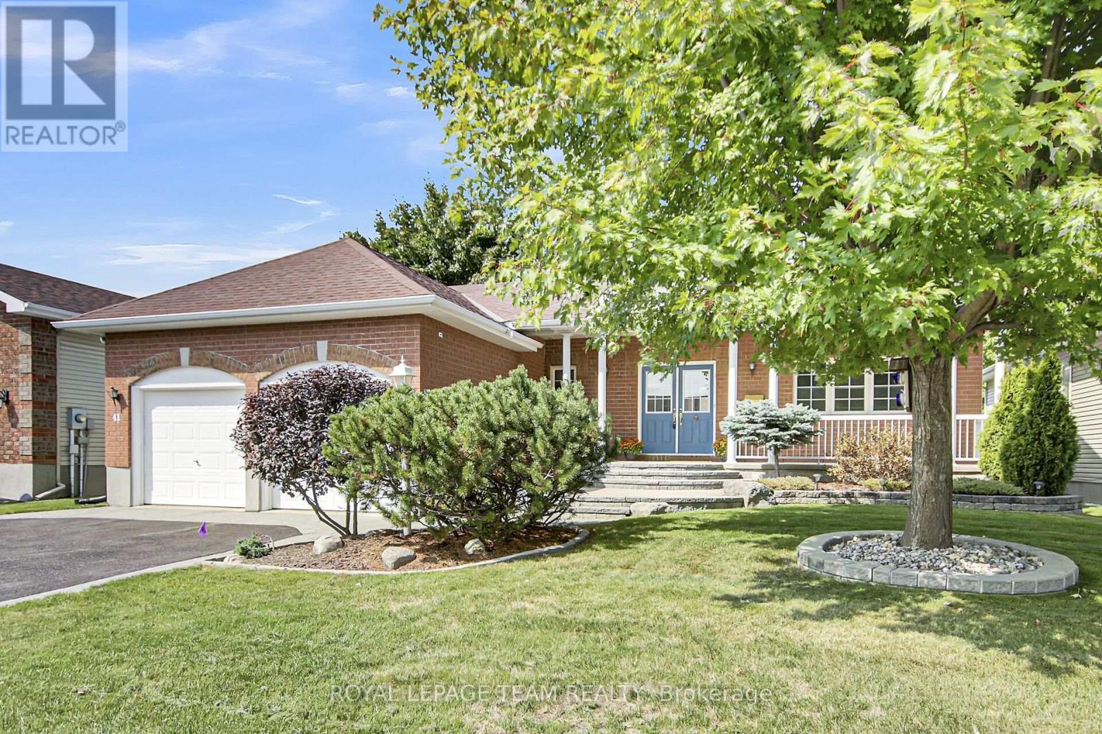 41 Jacqueline Cres, Ottawa, ON K2S 1M2