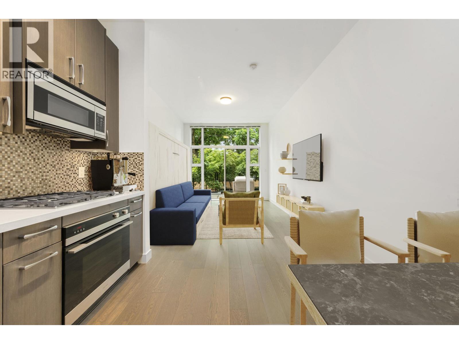 5325 W Boulevard Unit 101, Vancouver, BC V6M 3W4