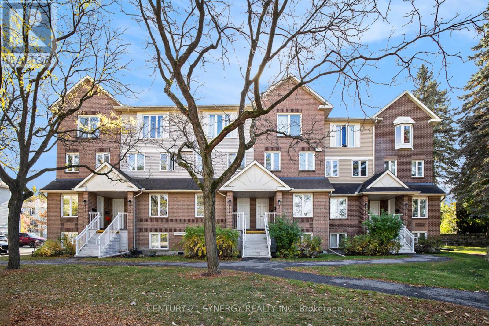 6706 Jeanne-darc Blvd A Blvd, Ottawa, ON K1C 6E9