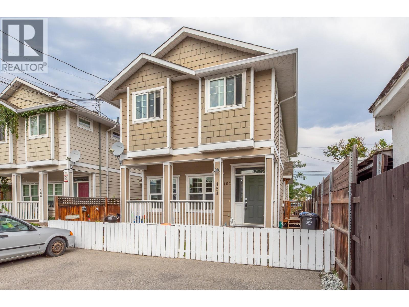 454 Westminster Avenue W Unit 102, Penticton, BC V2A 1K5