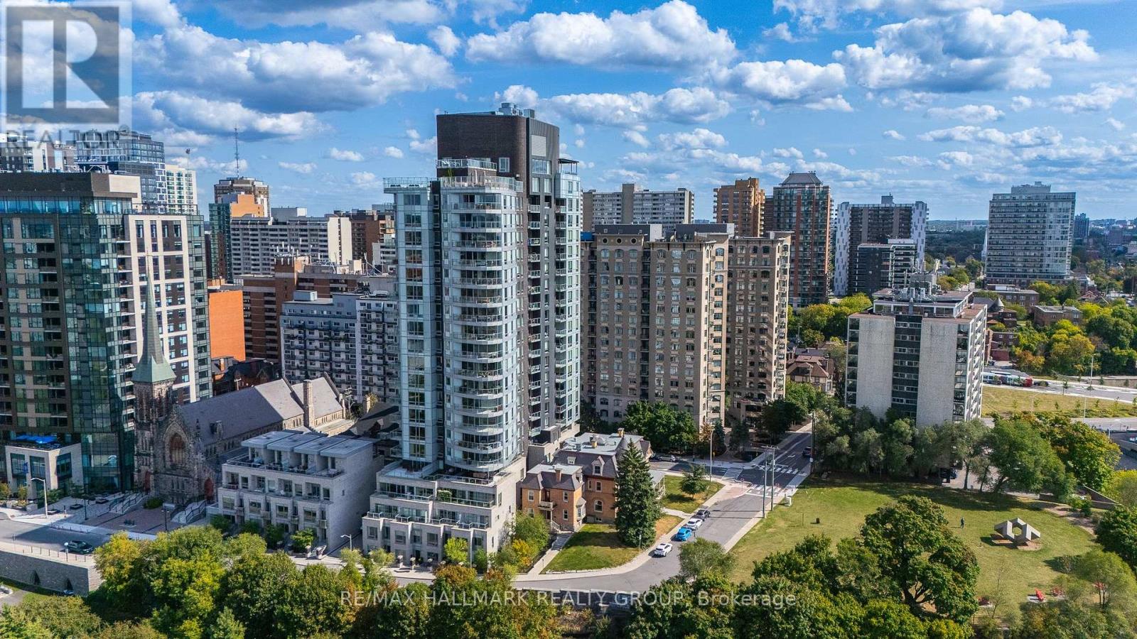 2001 428 Sparks St, Ottawa, ON K1R 0B3