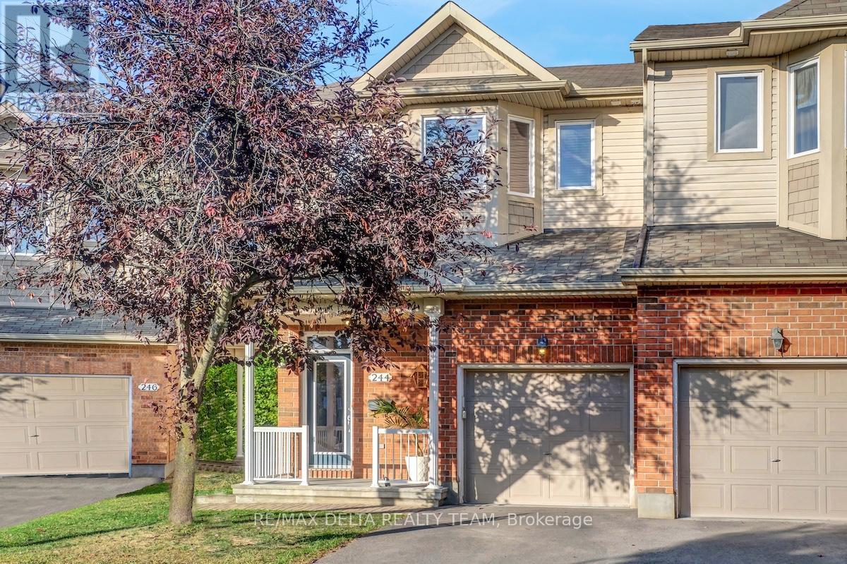 244 Parkrose Private, Ottawa, ON K4A 0N8