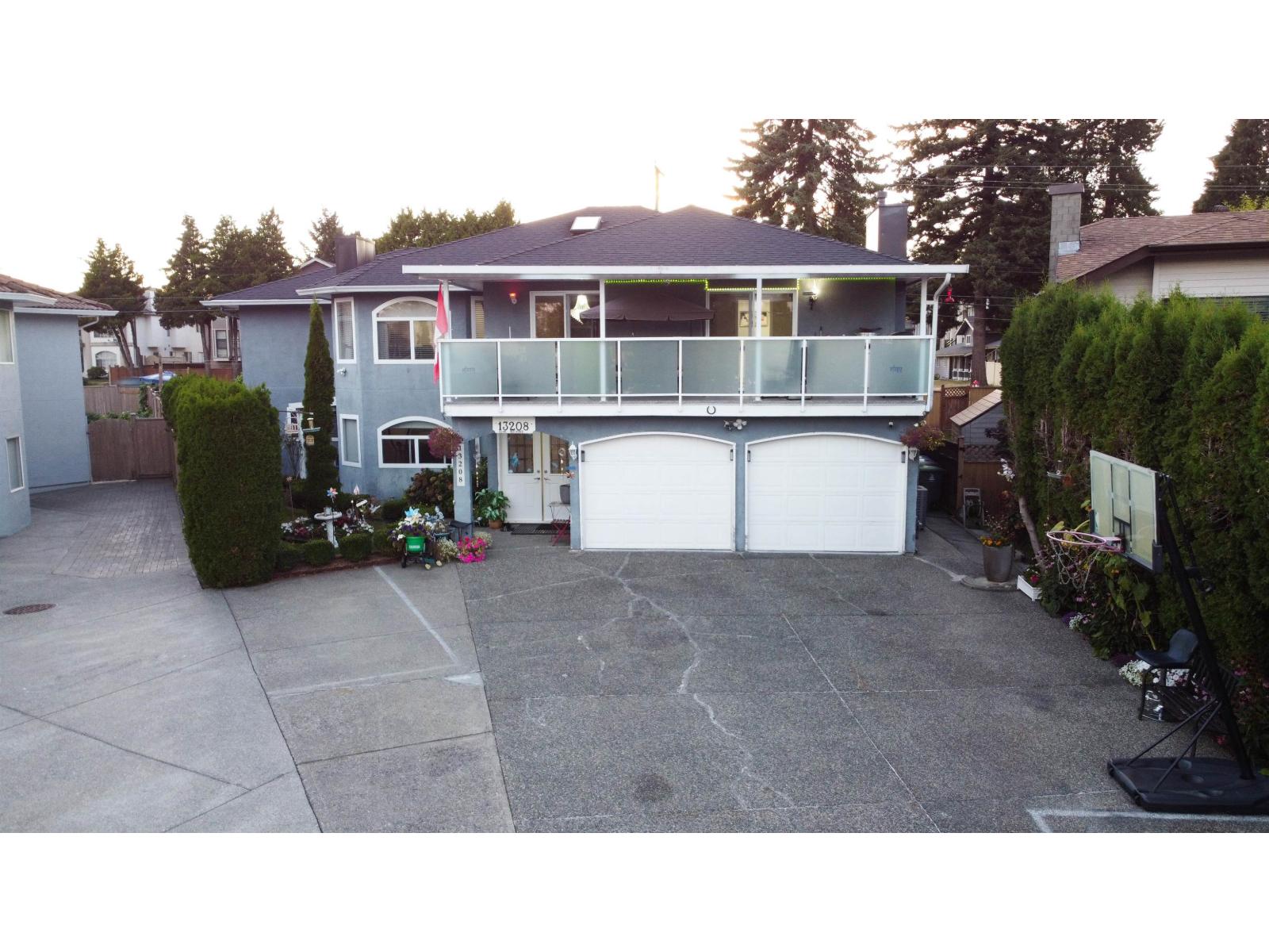 66 Avenue Unit 13208 #a, Surrey, BC V3W 8E3