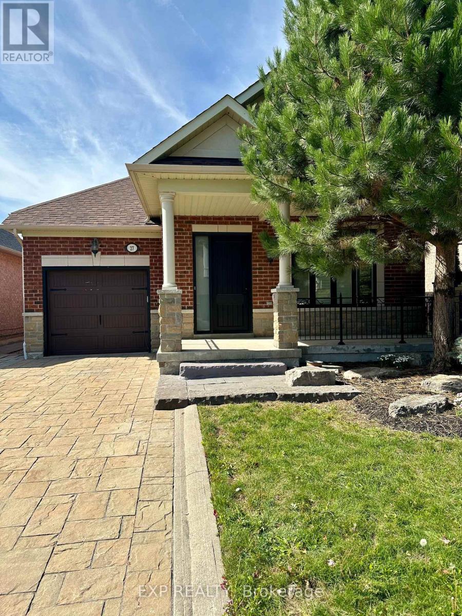 27 Butterwood Ln, Whitchurch-Stouffville, ON L4A 0M7