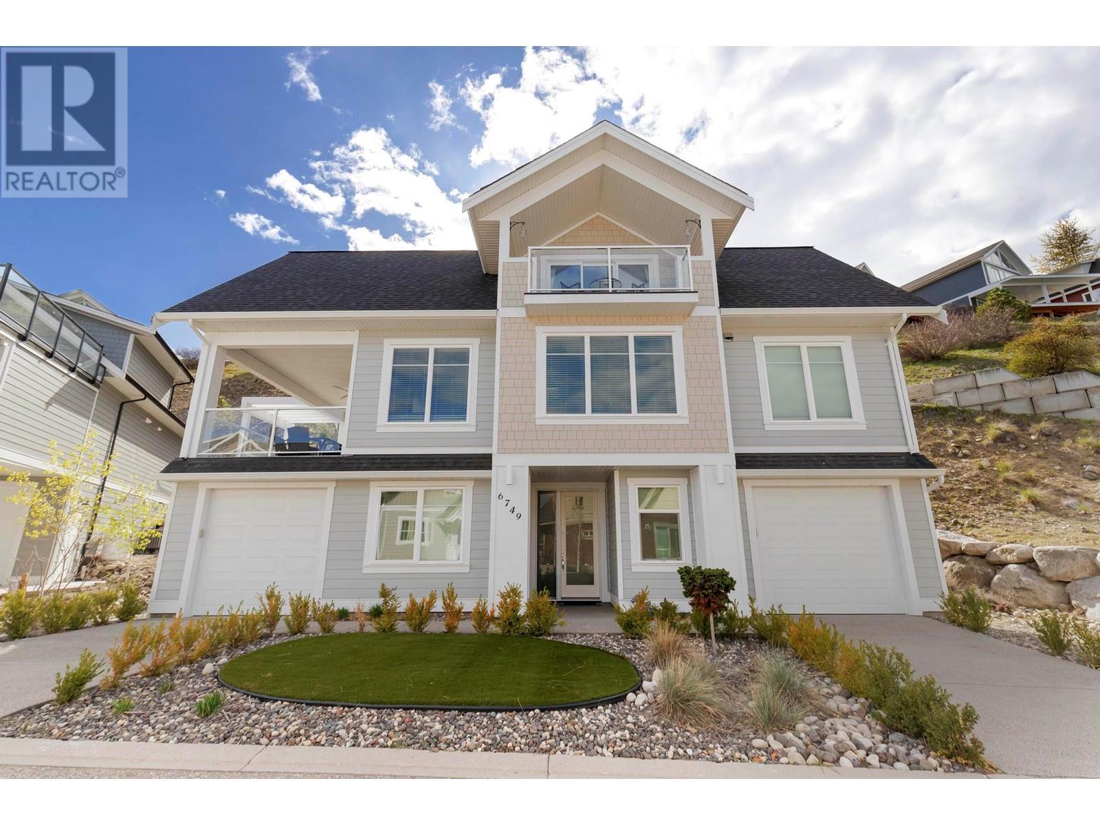 6749 La Palma Loop, Kelowna, BC V1Z 3R8