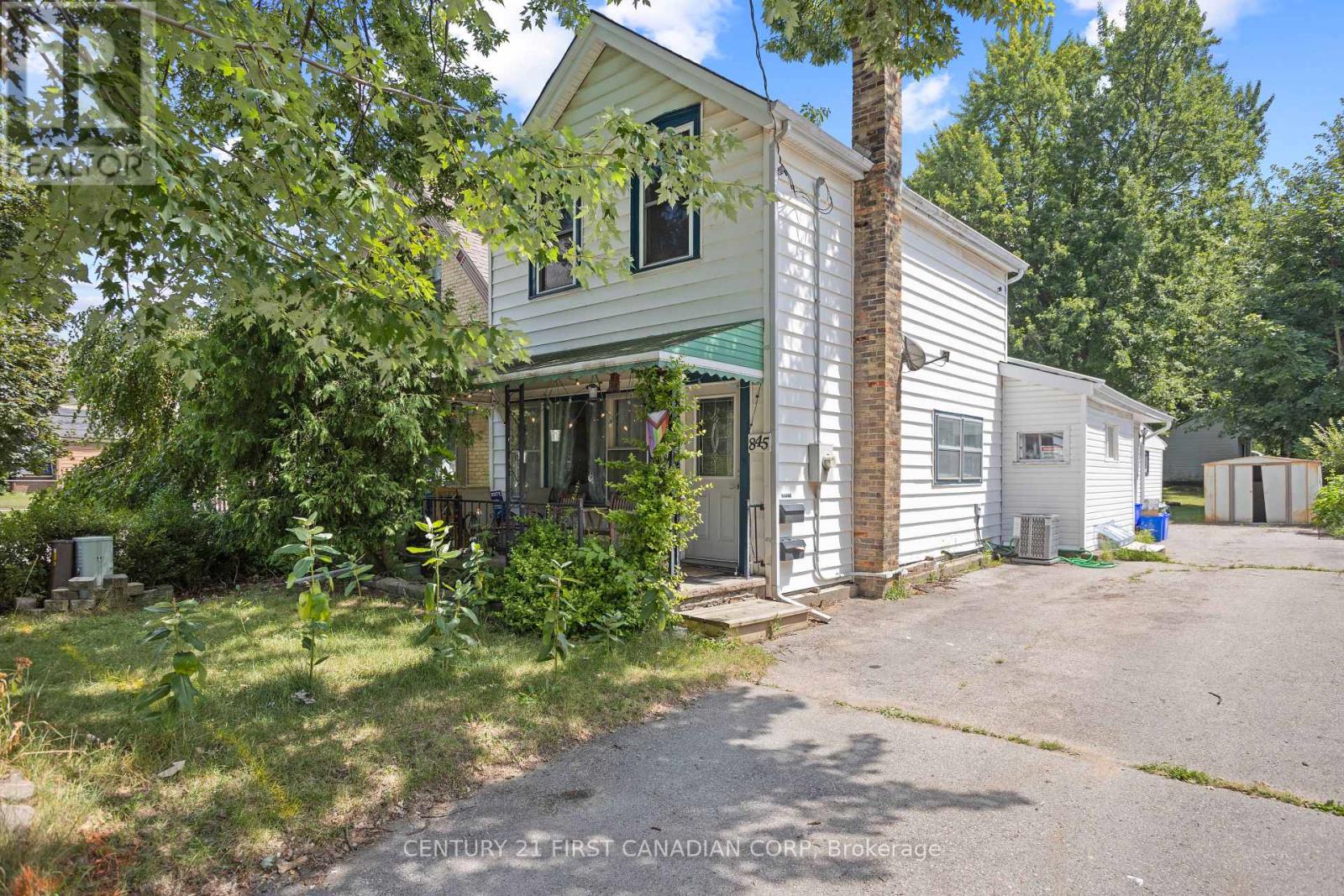 845 Queens Ave, London, ON N5W 3H7