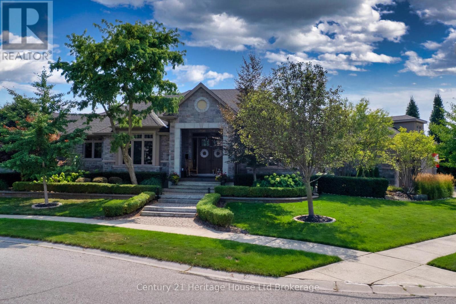 563 Lakeview Dr, Woodstock, ON N4T 0A6