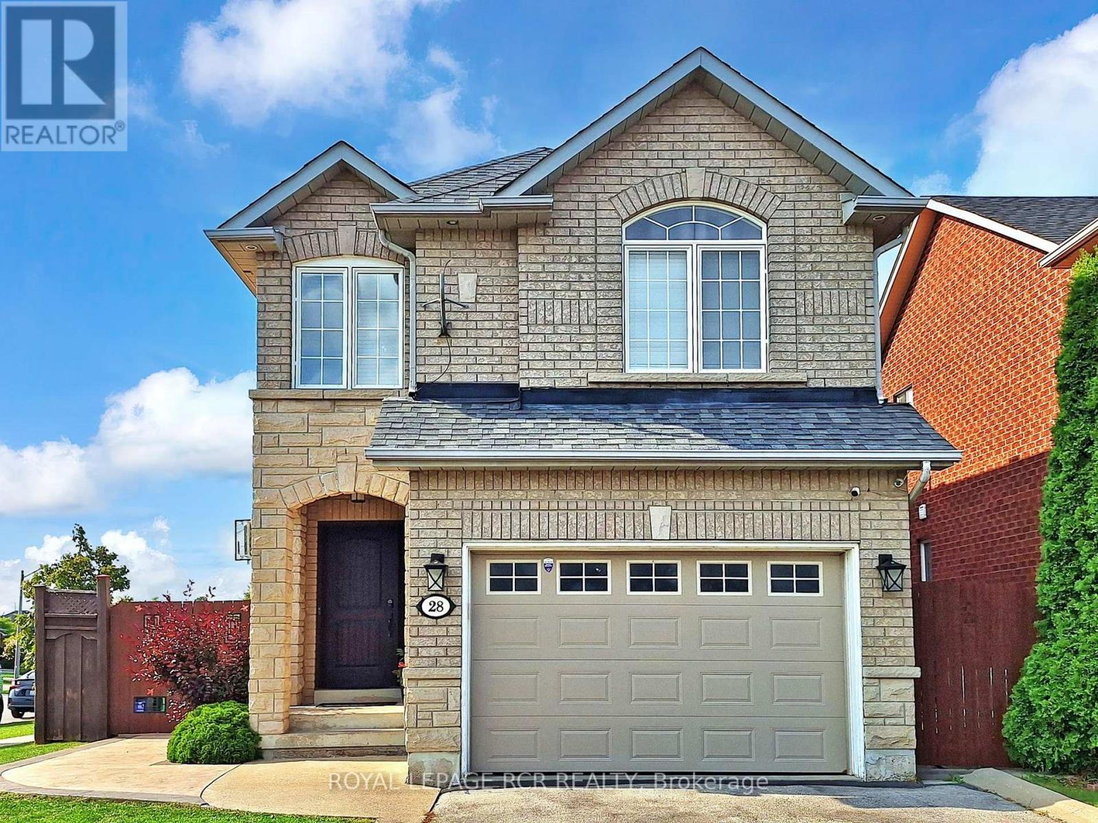 28 Wakely Blvd, Caledon, ON L7E 2G9