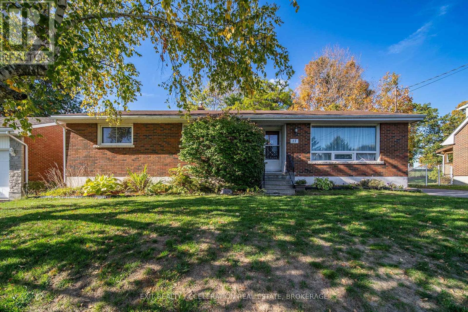 17 Sunset Cres, Greater Napanee Greater Napanee, ON K7R 2G5
