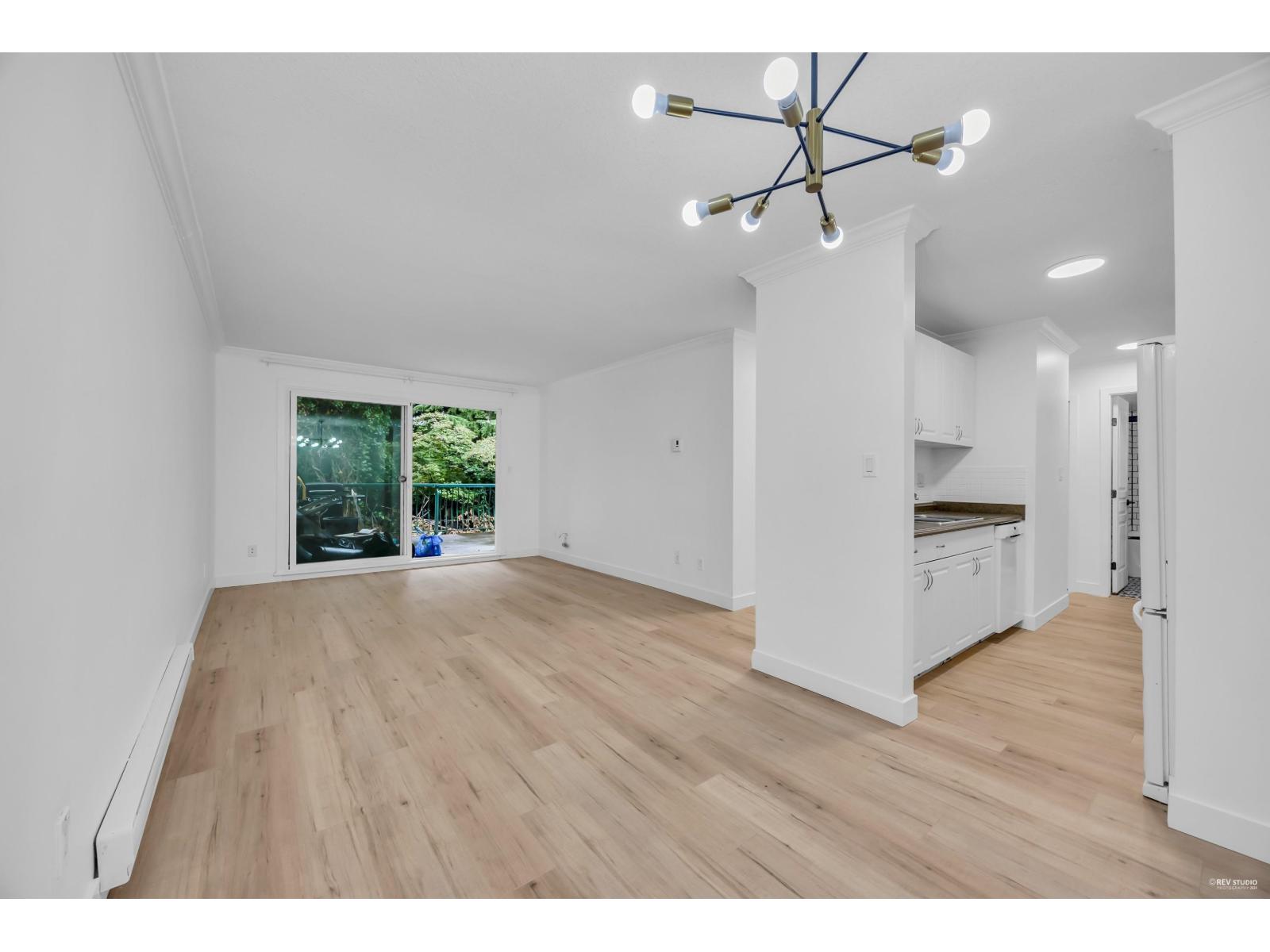 33598 George Ferguson Way Unit 104, Abbotsford, BC V2S 2L8