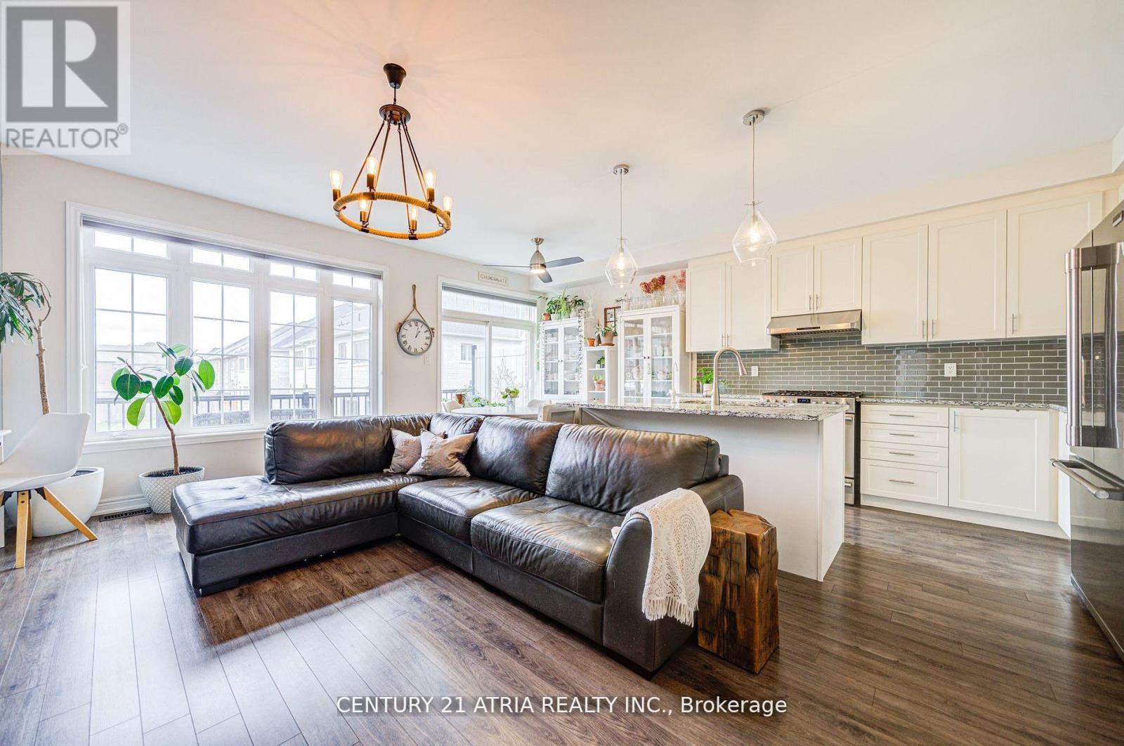 95 Beechborough Cres, East Gwillimbury, ON L9N 0L6