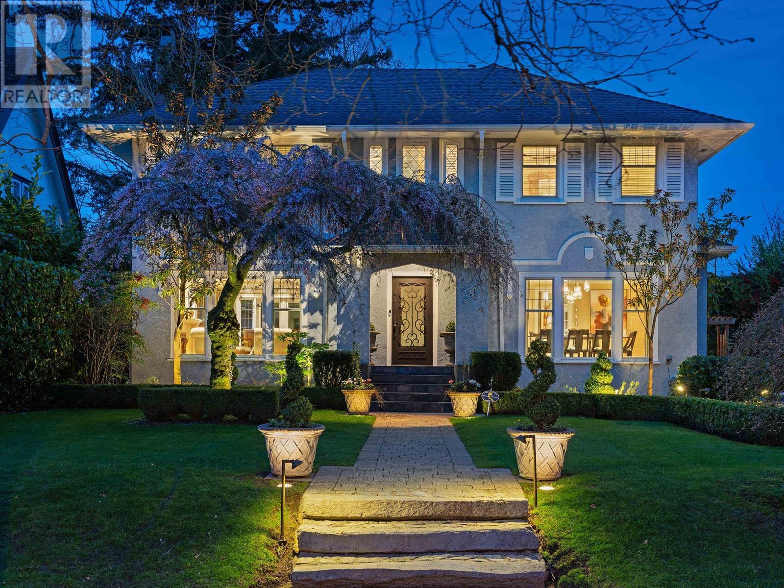 5870 Hudson St, Vancouver, BC V6M 2Z3