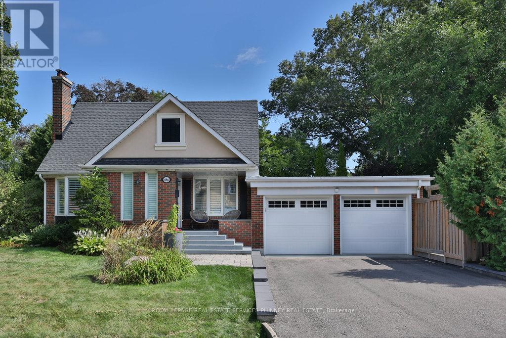886 Whitney Dr, Mississauga, ON L4Y 1E7