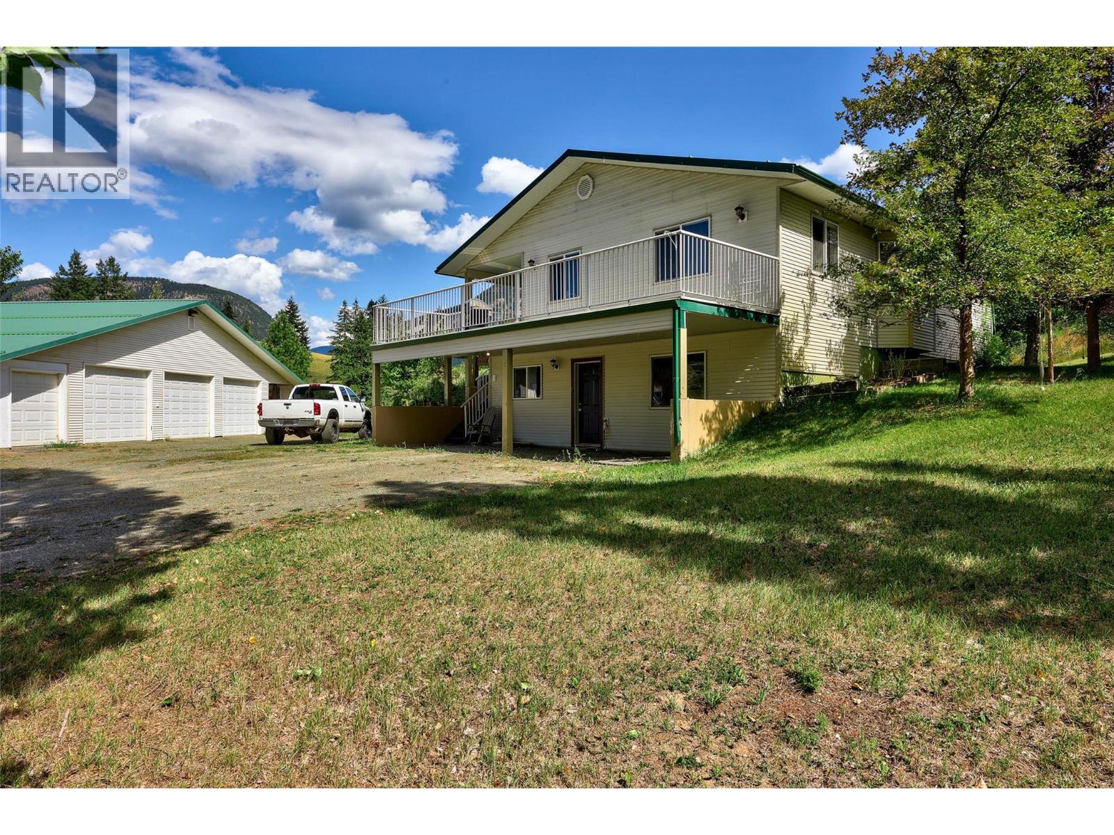 3998 Agate Bay Rd, Barriere, BC V0E 2E0