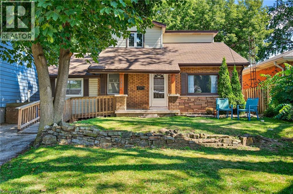 146 Normanhurst Ave, Hamilton, ON L8H 5M8