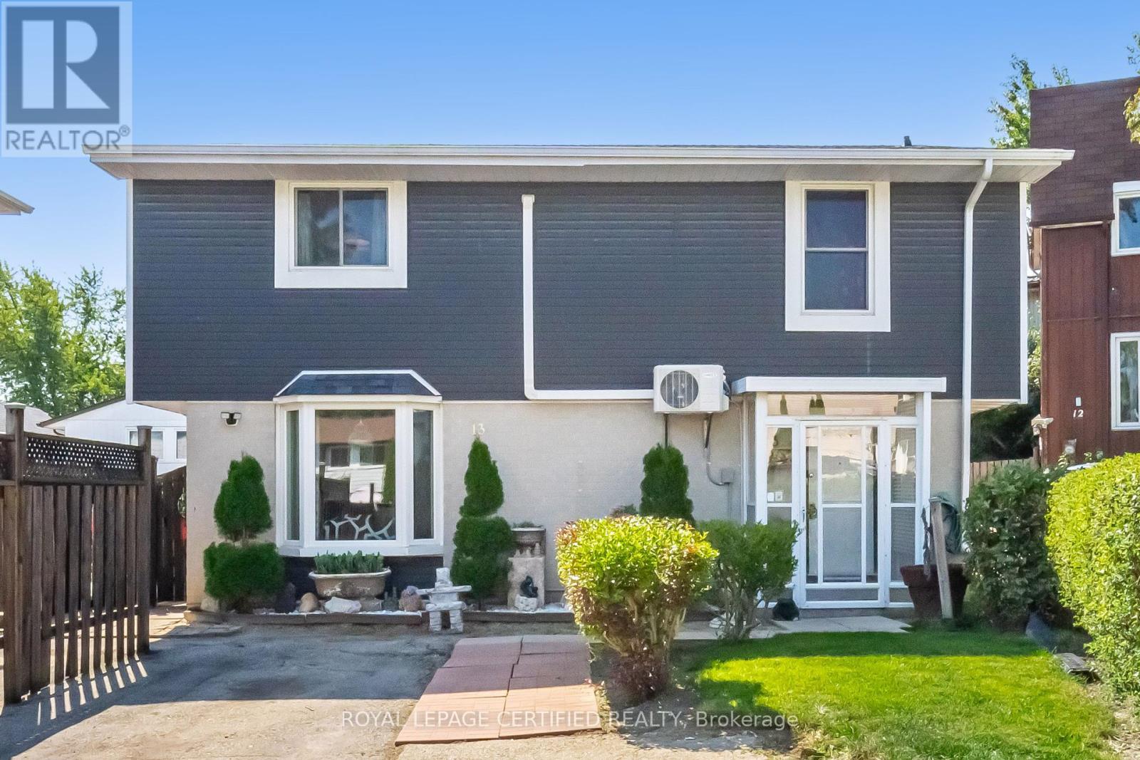 13 Hilldowntree Trl, Brampton, ON L6S 1P7