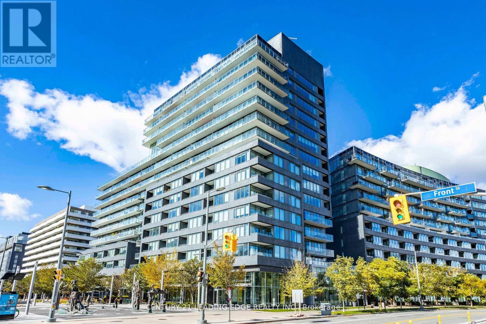 120 Bayview Ave, Toronto, ON M5A 0G4
