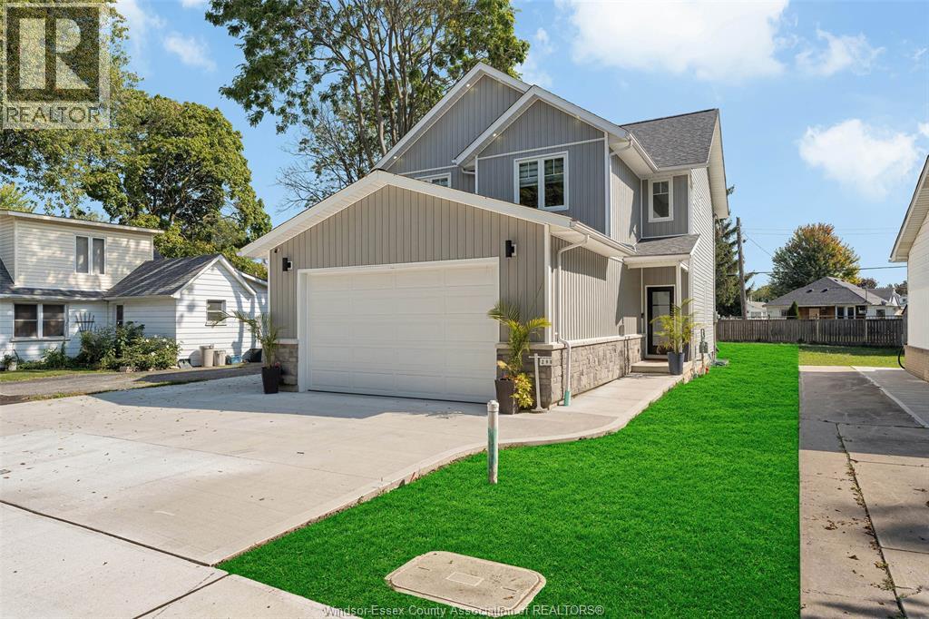 295 George St, Amherstburg, ON N9V 2G3
