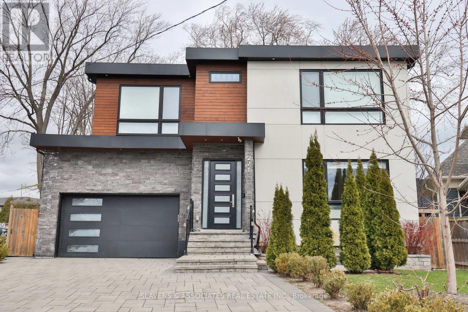 271 Jennings Cres, Oakville, ON L6L 1W3