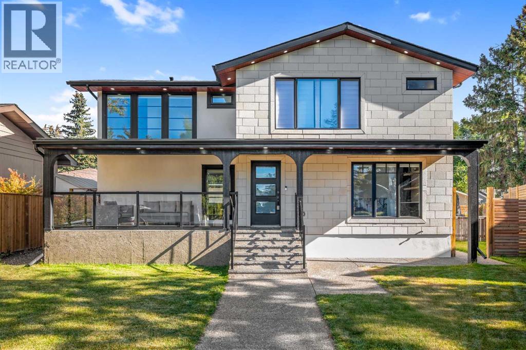 4239 Vauxhall Cres NW, Calgary, AB T3A 0X8