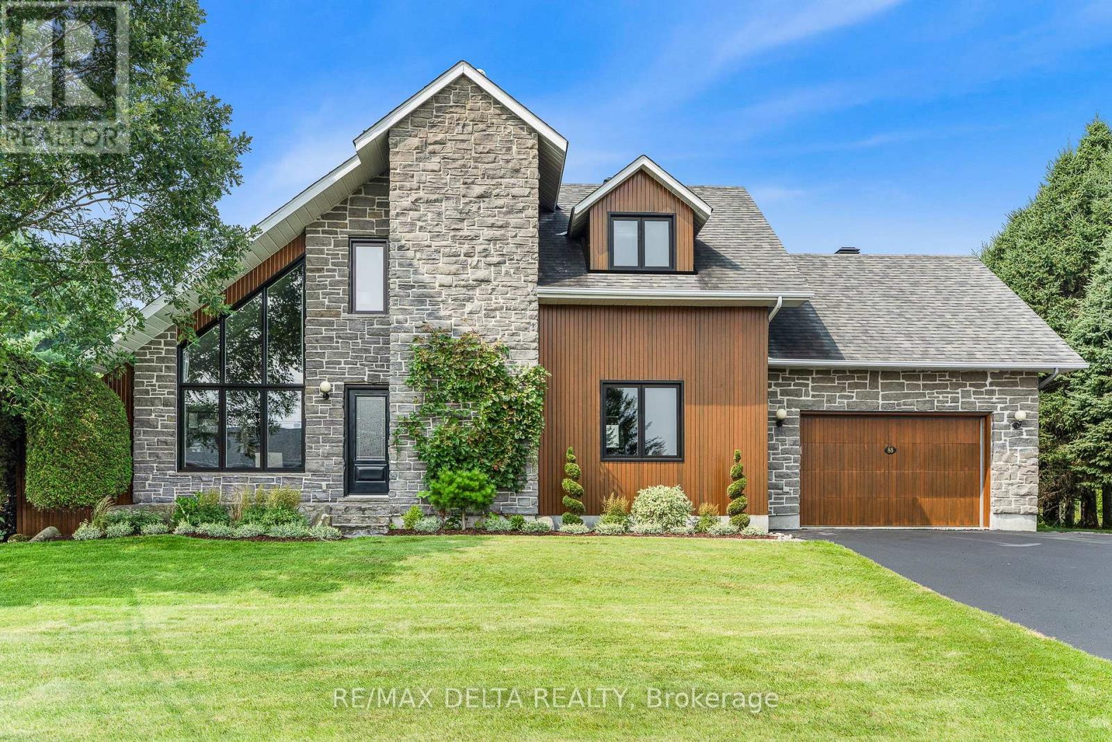 85 Leduc St, Alfred and Plantagenet, ON K0B 1A0