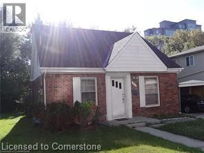 342 King St N, Waterloo, ON N2J 2Z2