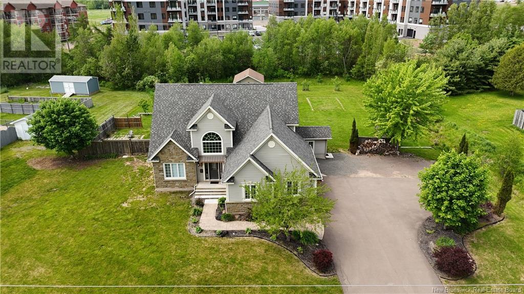 733 Chartersville Rd, Dieppe, NB E1A 1K7