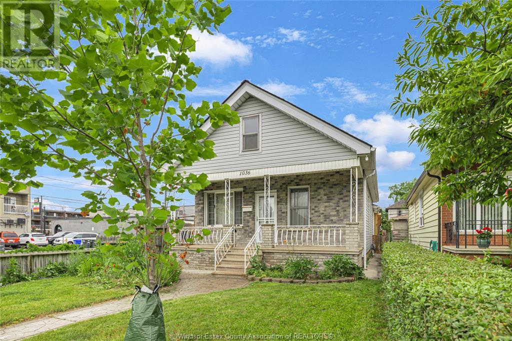 1036 Marentette Ave, Windsor, ON N9A 2A5