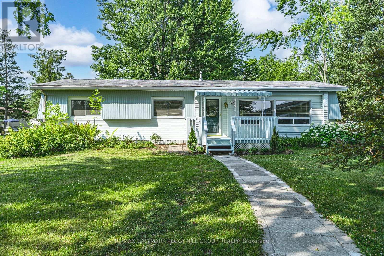 85 Hawthorne Dr, Innisfil, ON L9S 1N5