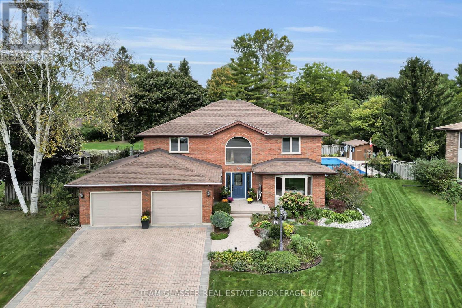 33 Hillcrest Ct, Middlesex Centre Delaware Town, ON N0L 1E0