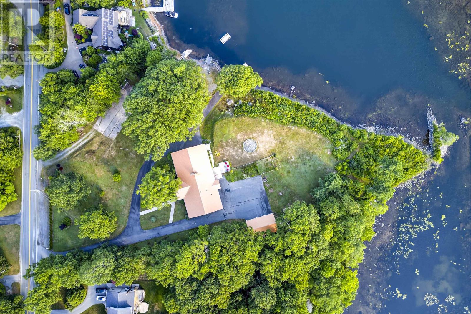 1007 Waverley Rd, Dartmouth, NS B2R 1W7