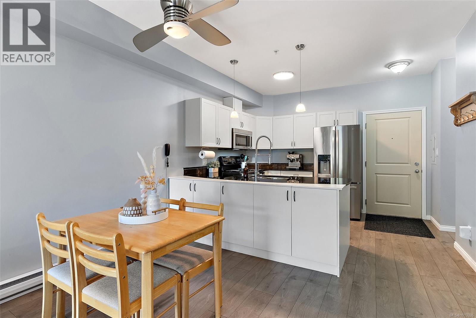 821 Goldstream Ave Unit 205 Ave, Langford, BC V9B 2X8