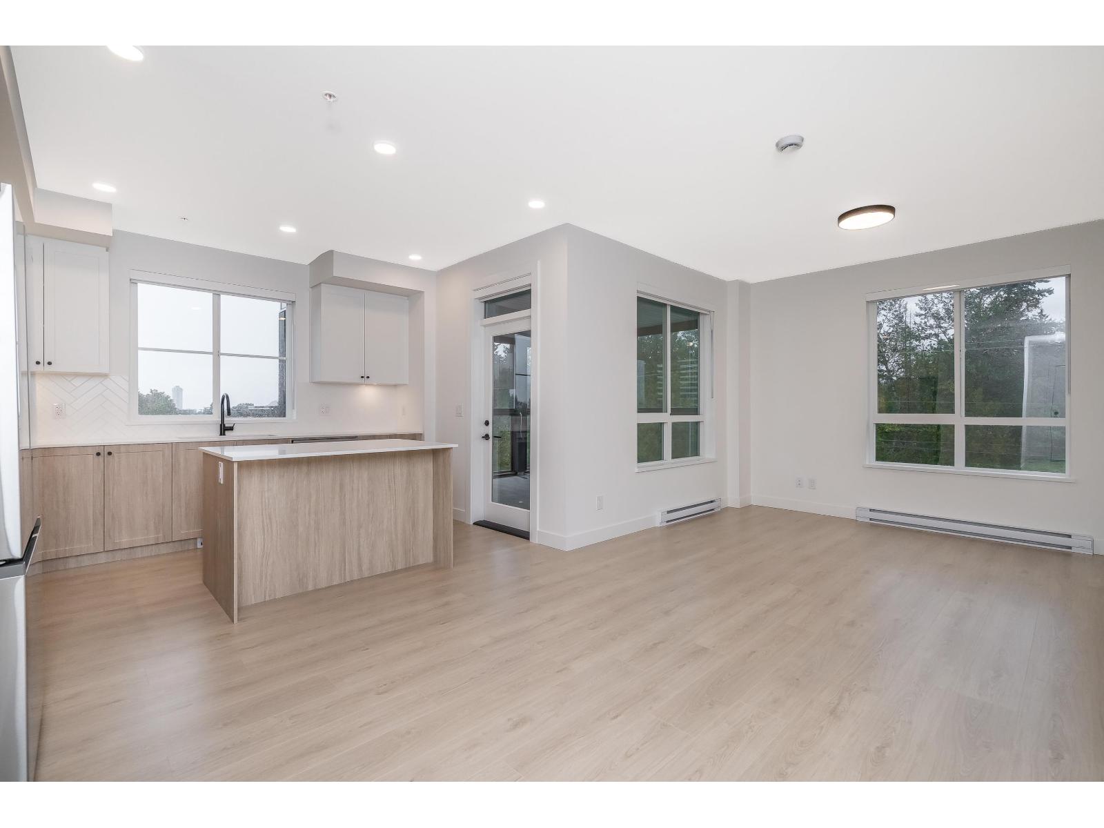 19979 76 Avenue Unit 305, Langley, BC V2Y 1S3