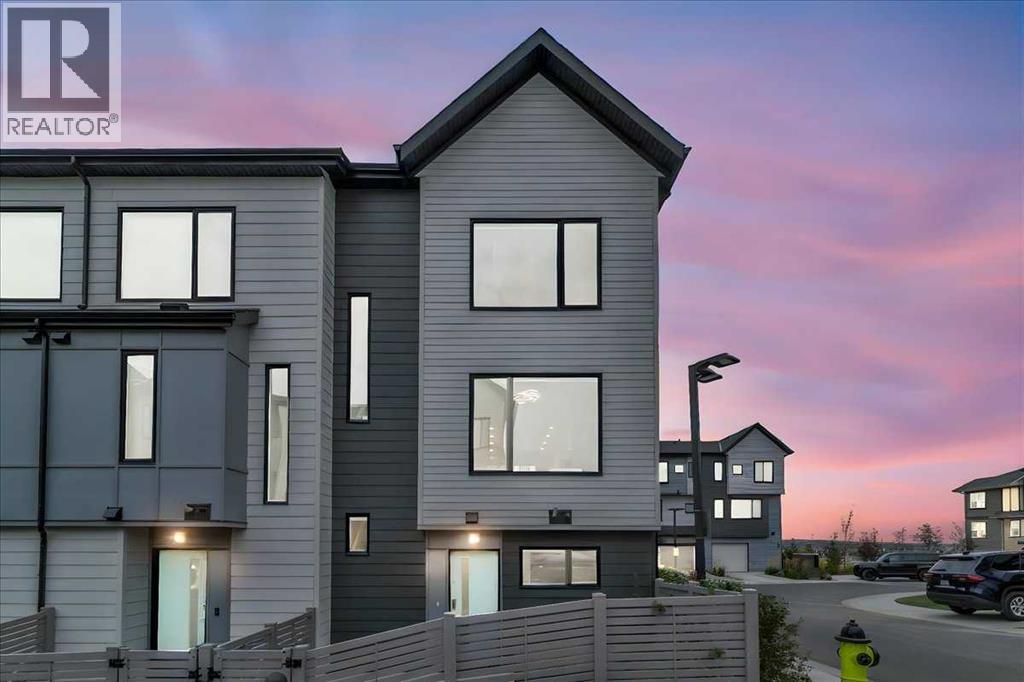 203 Evanscrest Sq NW, Calgary, AB T3P 1S2