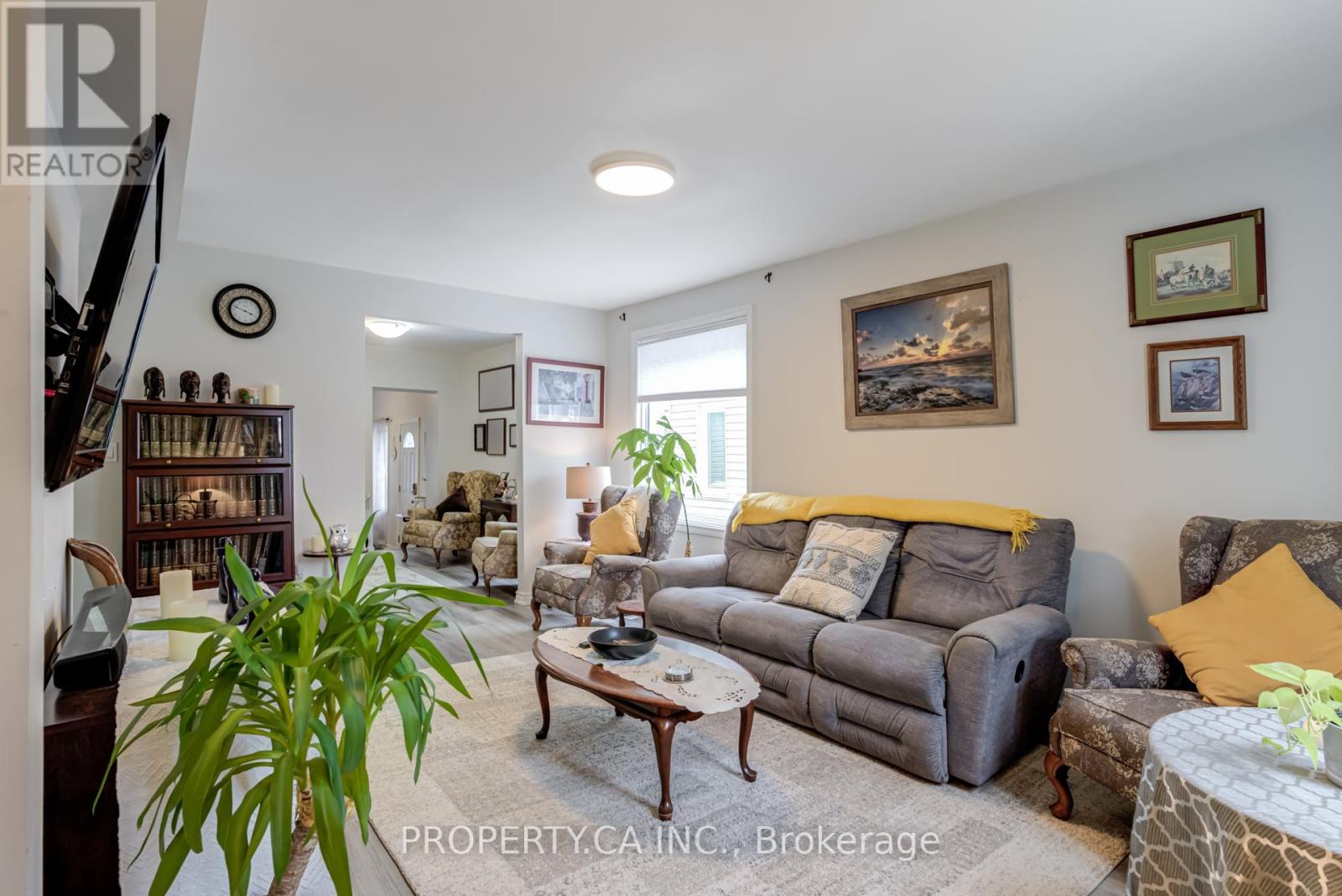 59 Park St, Barrie, ON L4N 1H7