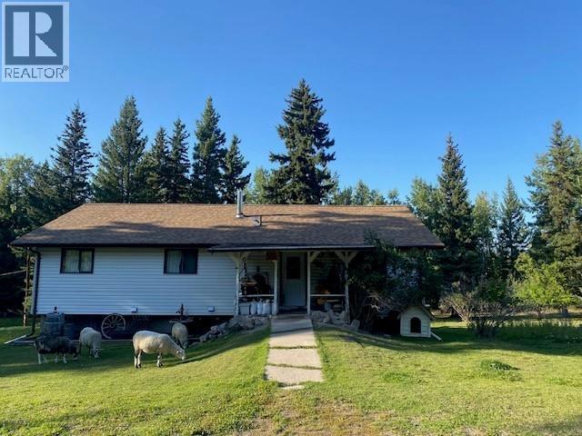 323 Oak Rd, Vanderhoof, BC V0J 3A2