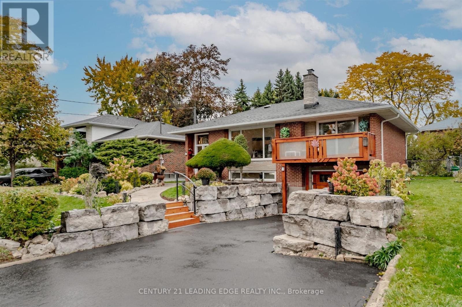 112 Wyndcliff Cres, Toronto, ON M4A 2K3
