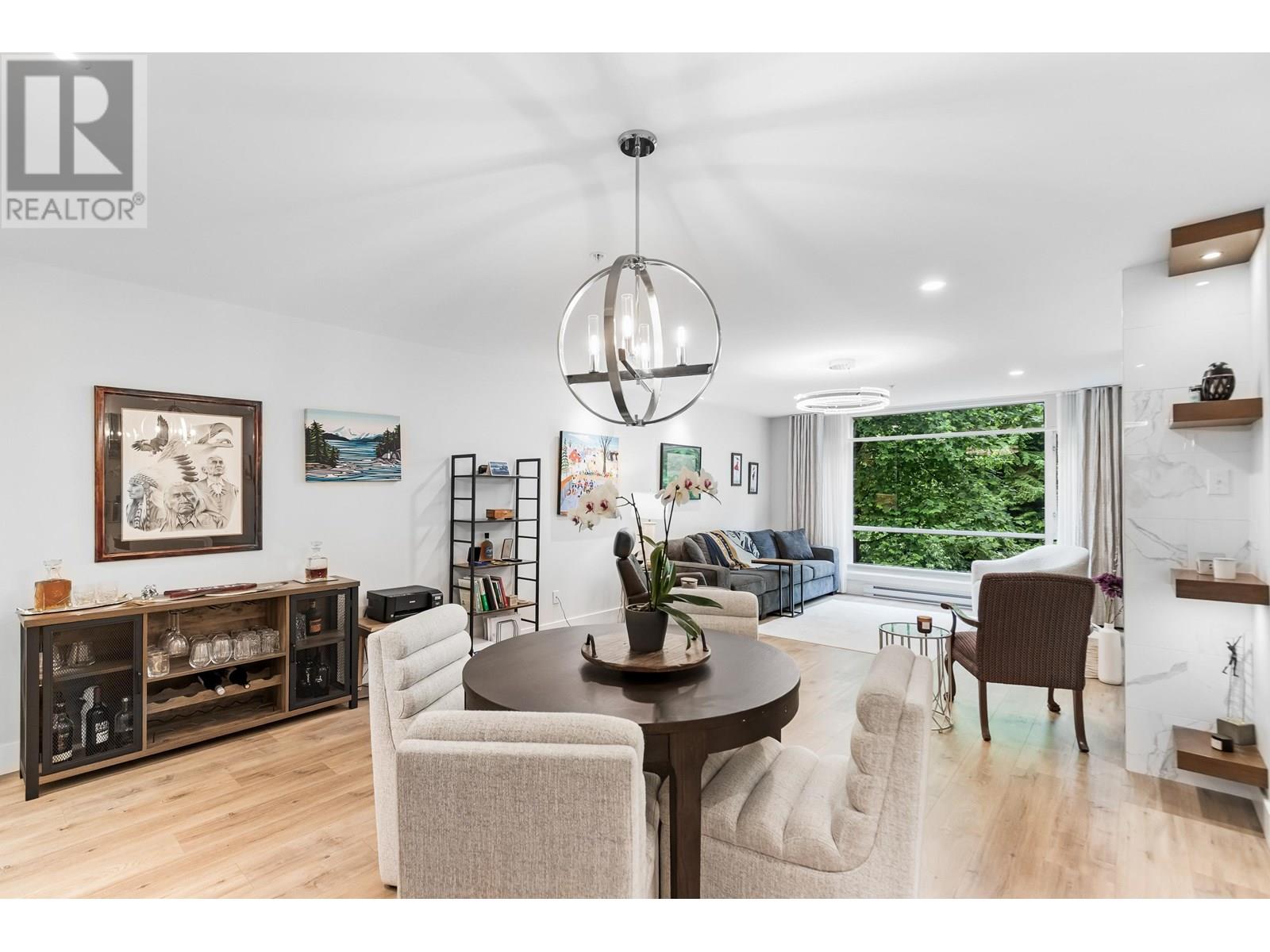 19142 122 Avenue Unit 210, Pitt Meadows, BC V3Y 2P9