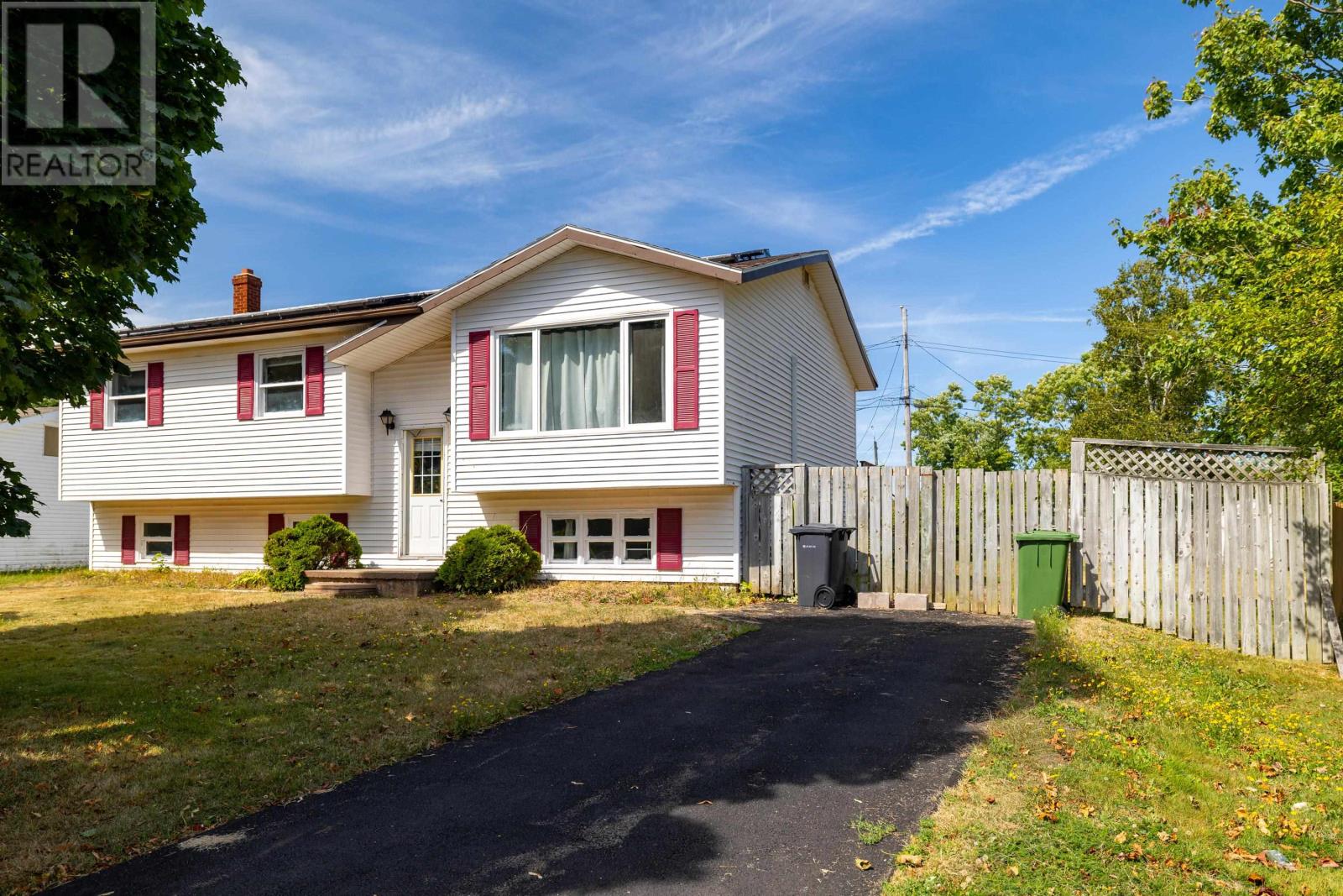 29 Andrews Ct, Charlottetown, PE C1C 1B2