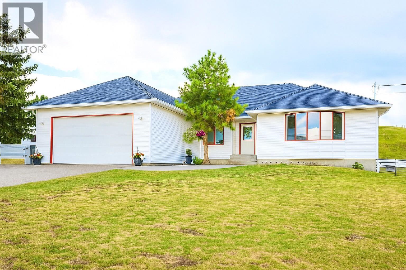 2740 Simms Pl, Kamloops, BC V0E 2A0