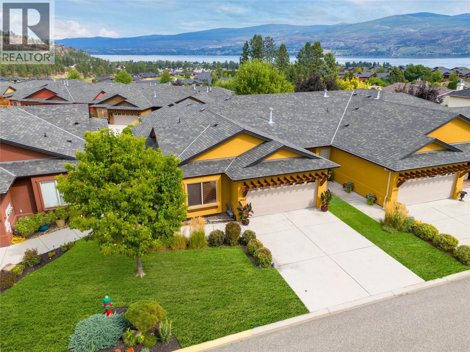 3863 Sonoma Pines Dr, West Kelowna, BC V4T 2C4