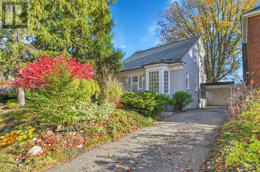 250 Fourth Ave, Ottawa, ON K1S 2M1